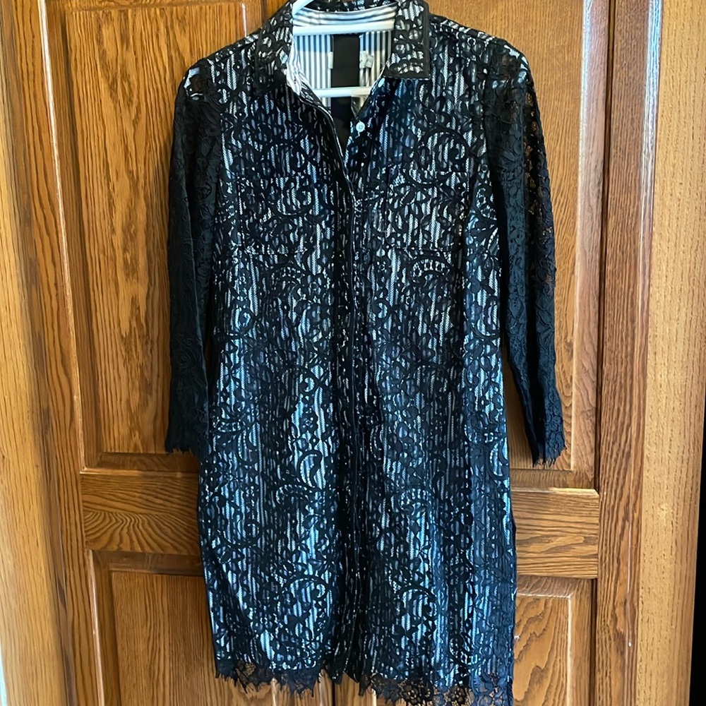 Vineyard Vines lace dress size 2
